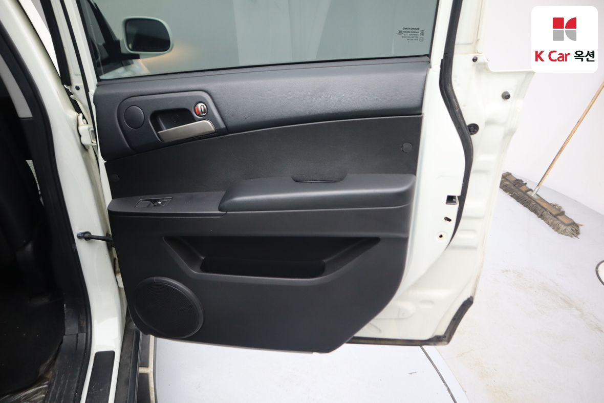 KG Mobility Korando Sports 2018 - Image 25