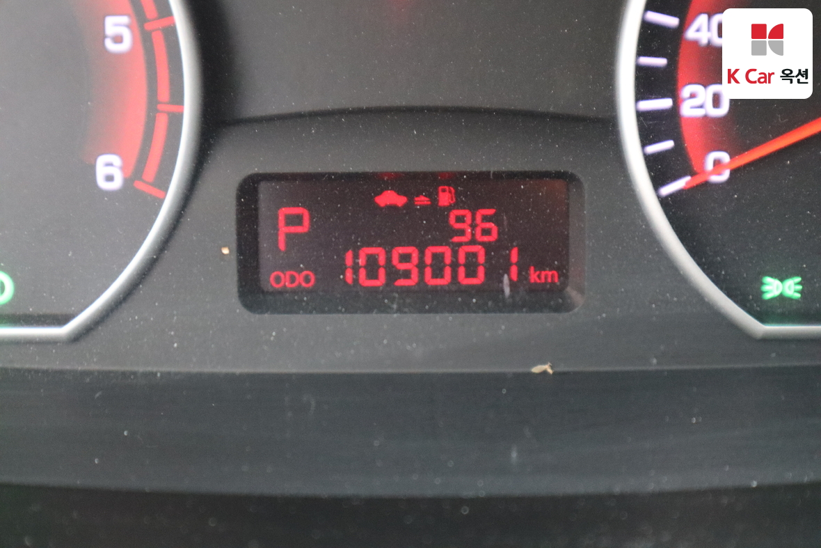 KG Mobility Korando Sports 2018 - Image 4