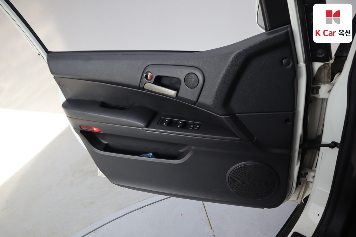 KG Mobility Korando Sports 2018 - Image 8