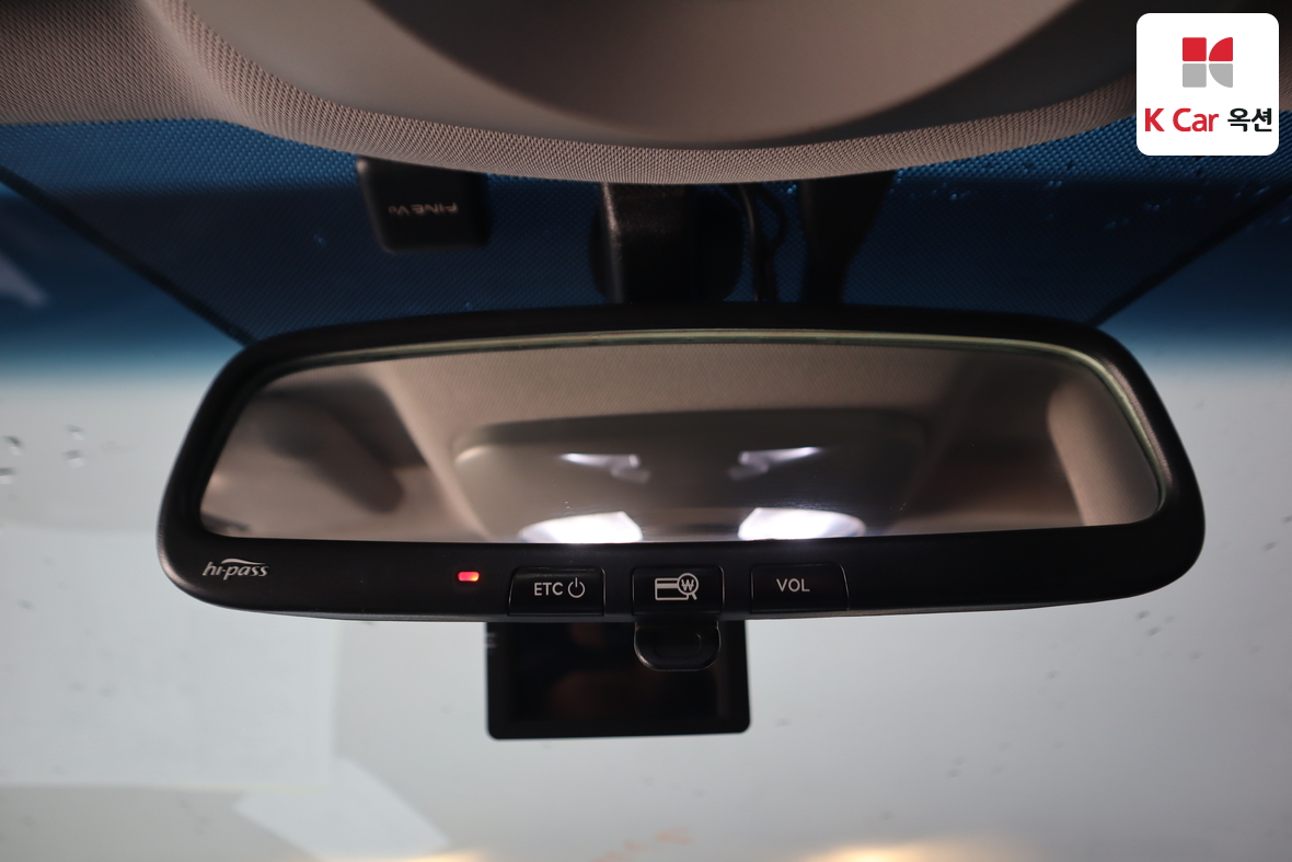 KG Mobility Korando Sports 2018 - Image 12