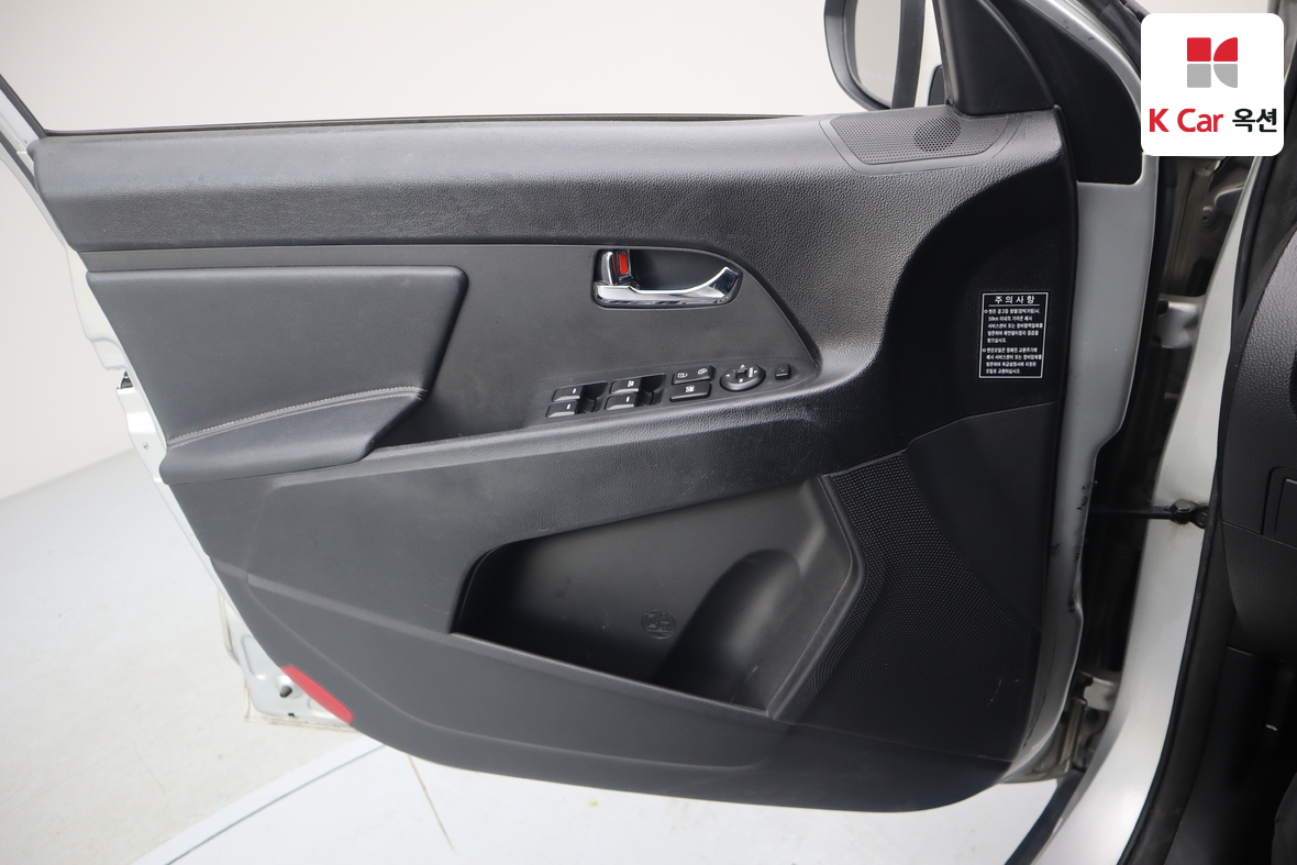 كيا سبورتاج 2011 - صورة 8