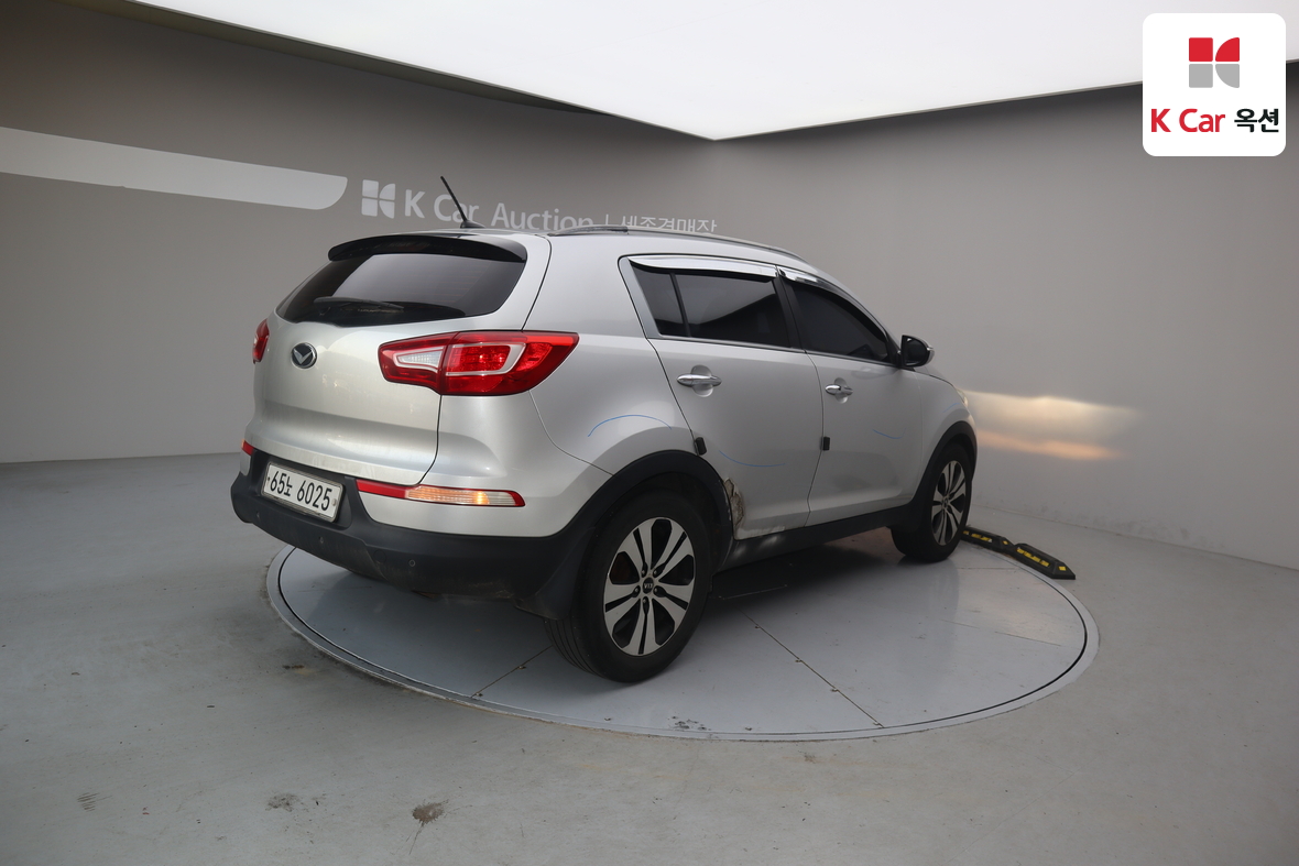 كيا سبورتاج 2011 - صورة 2