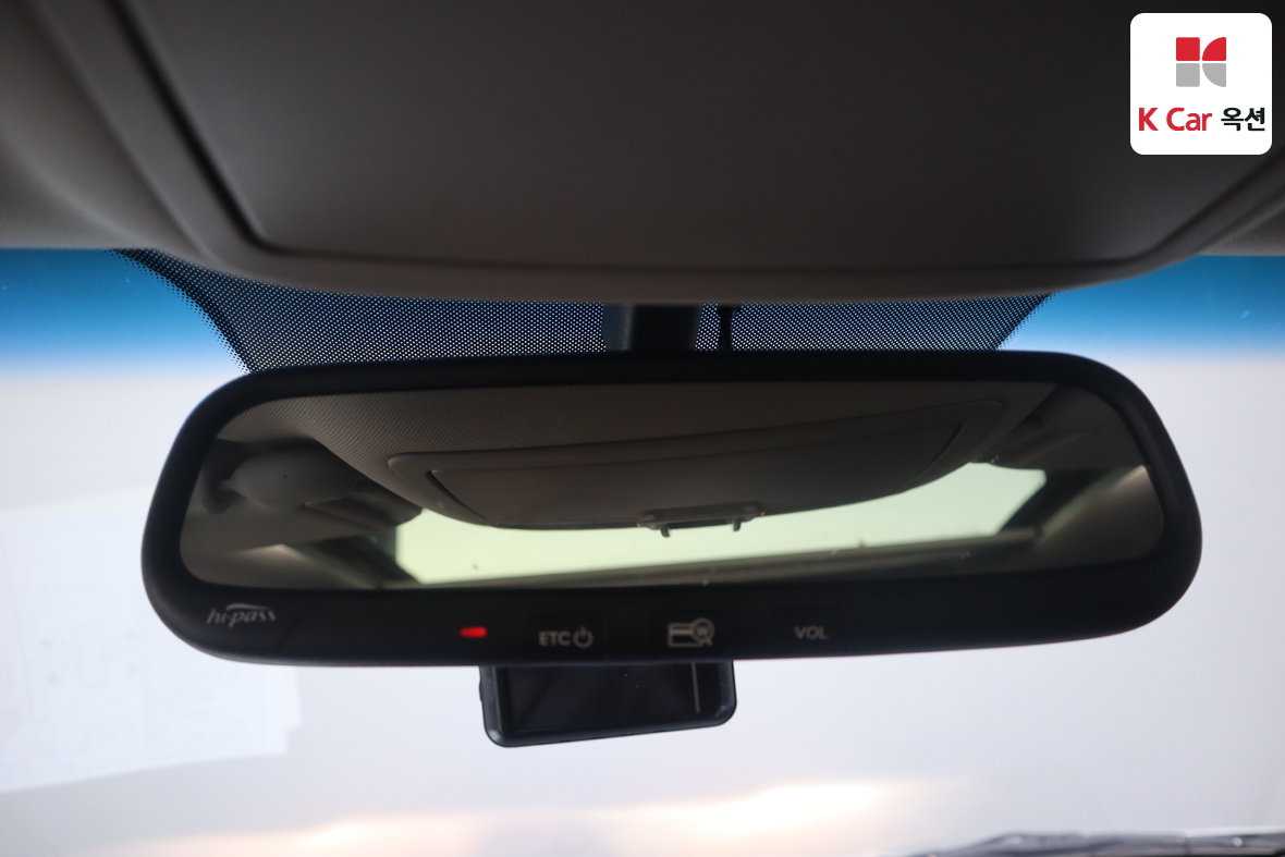 كيا سبورتاج 2011 - صورة 12