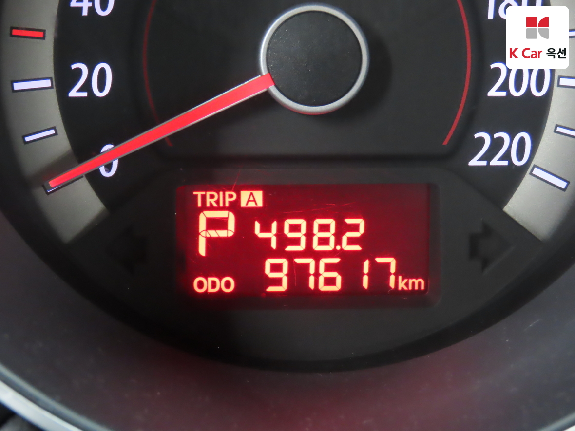 كيا فورتي 2011 - صورة 4