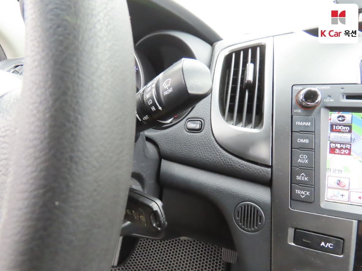 كيا فورتي 2011 - صورة 11