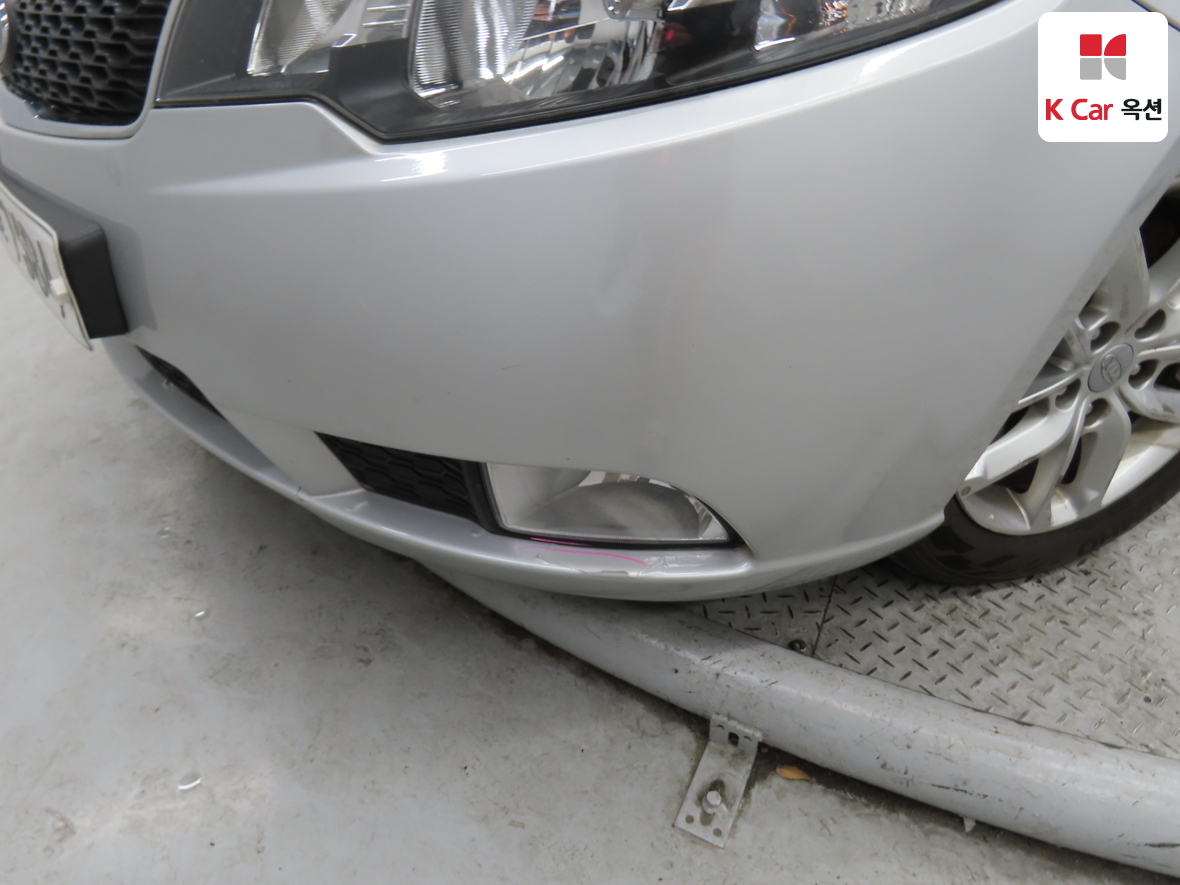 كيا فورتي 2011 - صورة 33