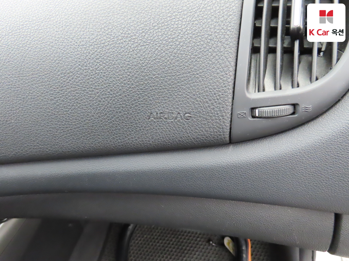 كيا فورتي 2011 - صورة 28