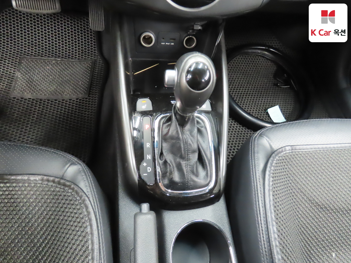 كيا فورتي 2011 - صورة 16