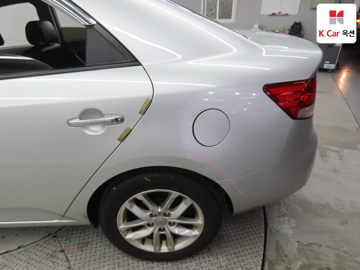 كيا فورتي 2011 - صورة 37