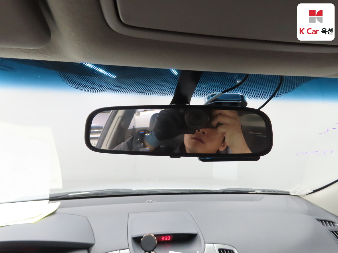 كيا فورتي 2011 - صورة 13