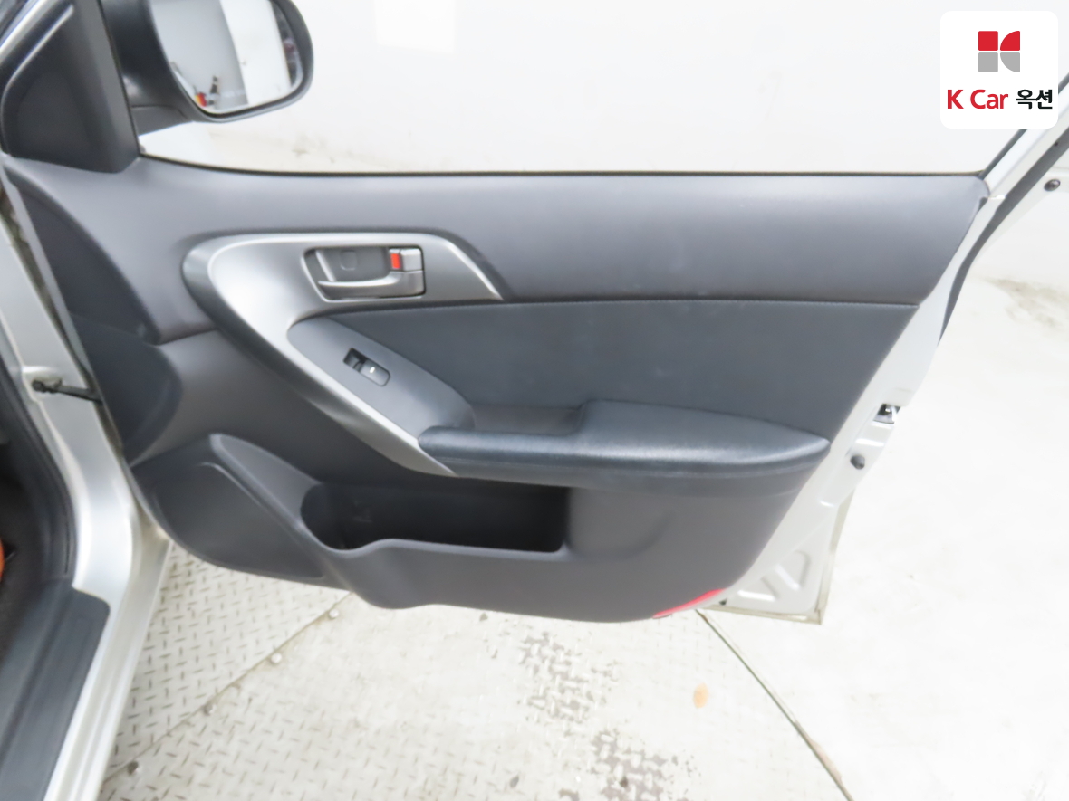 كيا فورتي 2011 - صورة 26