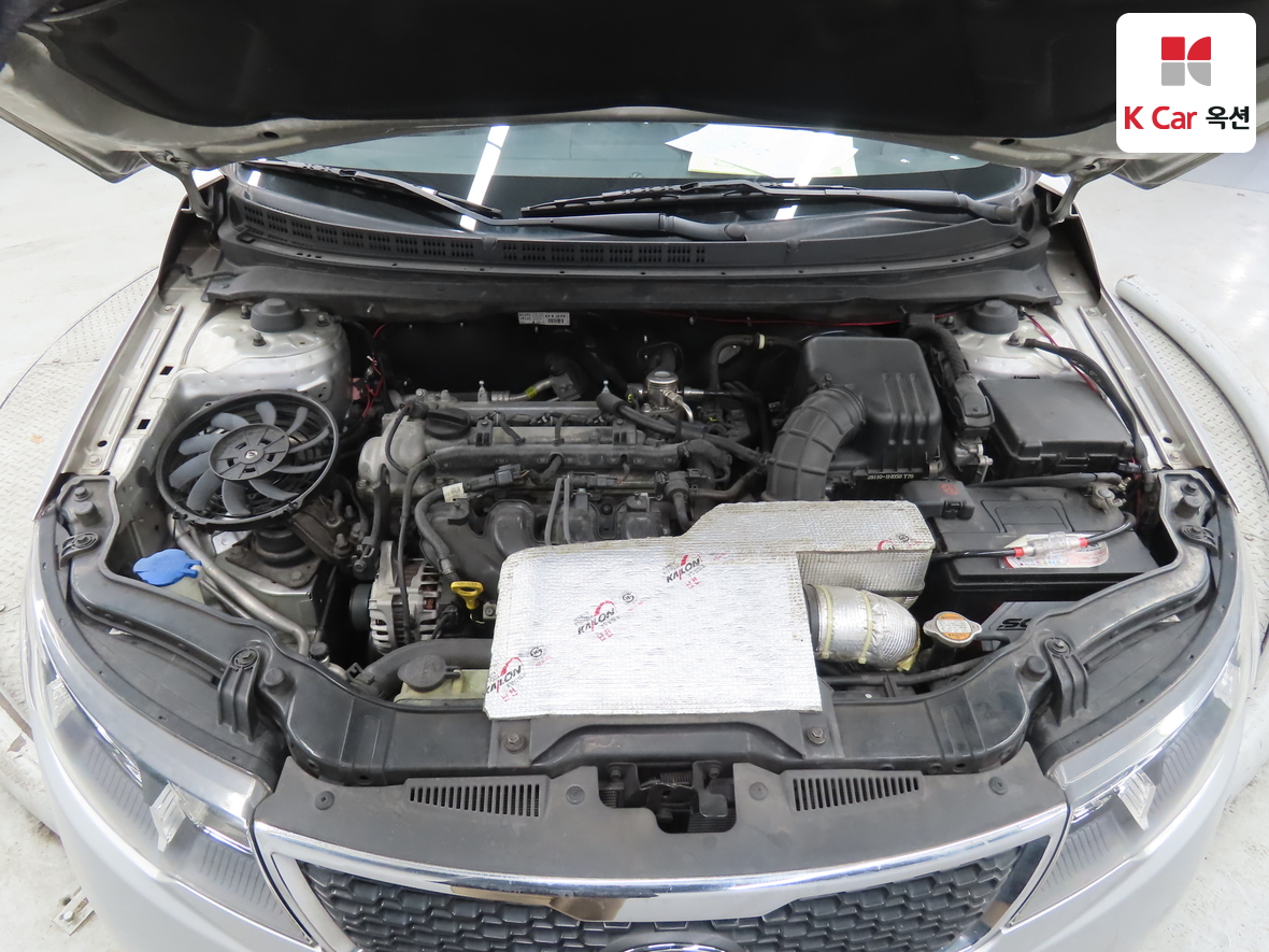 كيا فورتي 2011 - صورة 30