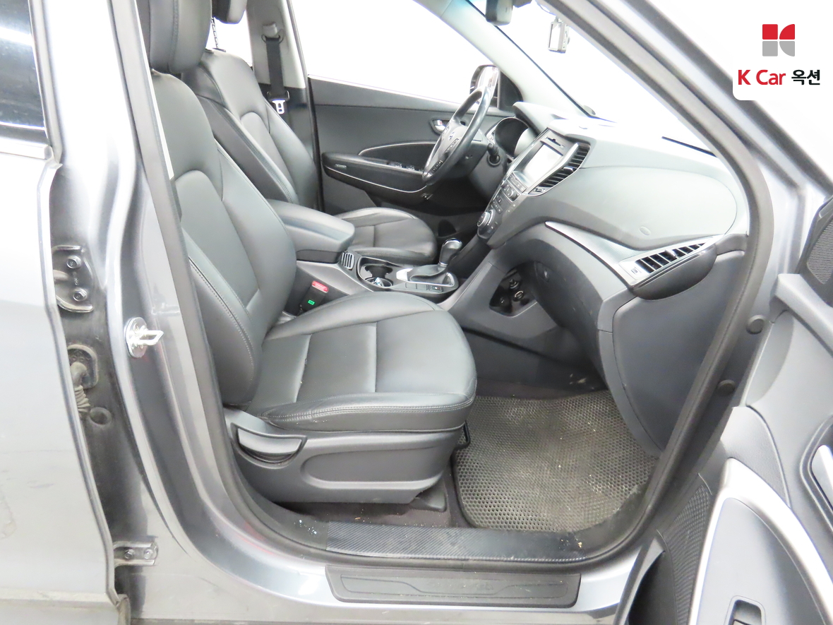 هيونداي سانتافي 2017 - صورة 30