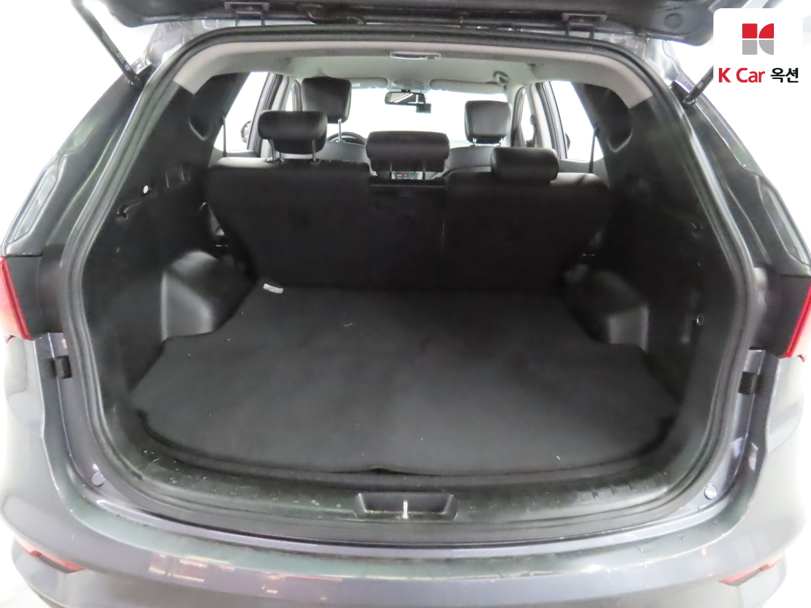 هيونداي سانتافي 2017 - صورة 25