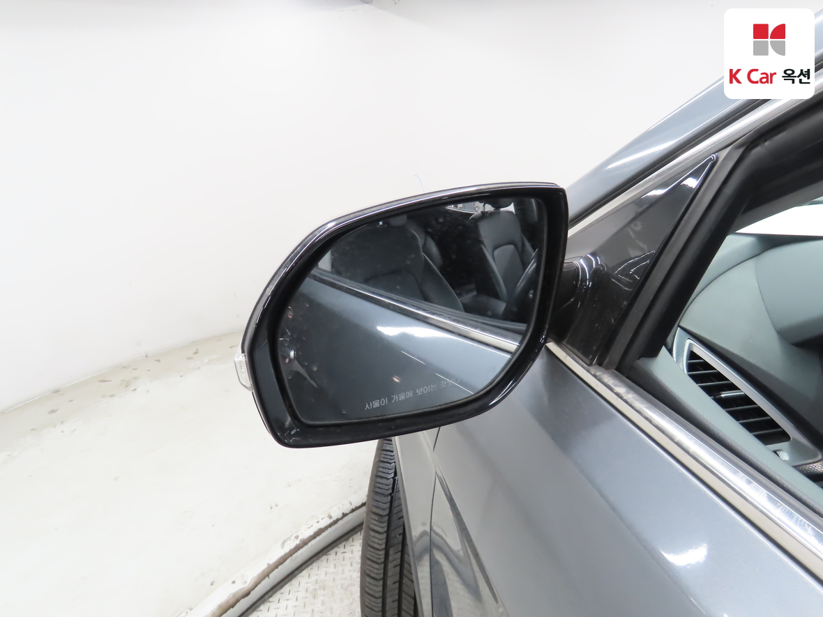 هيونداي سانتافي 2017 - صورة 21