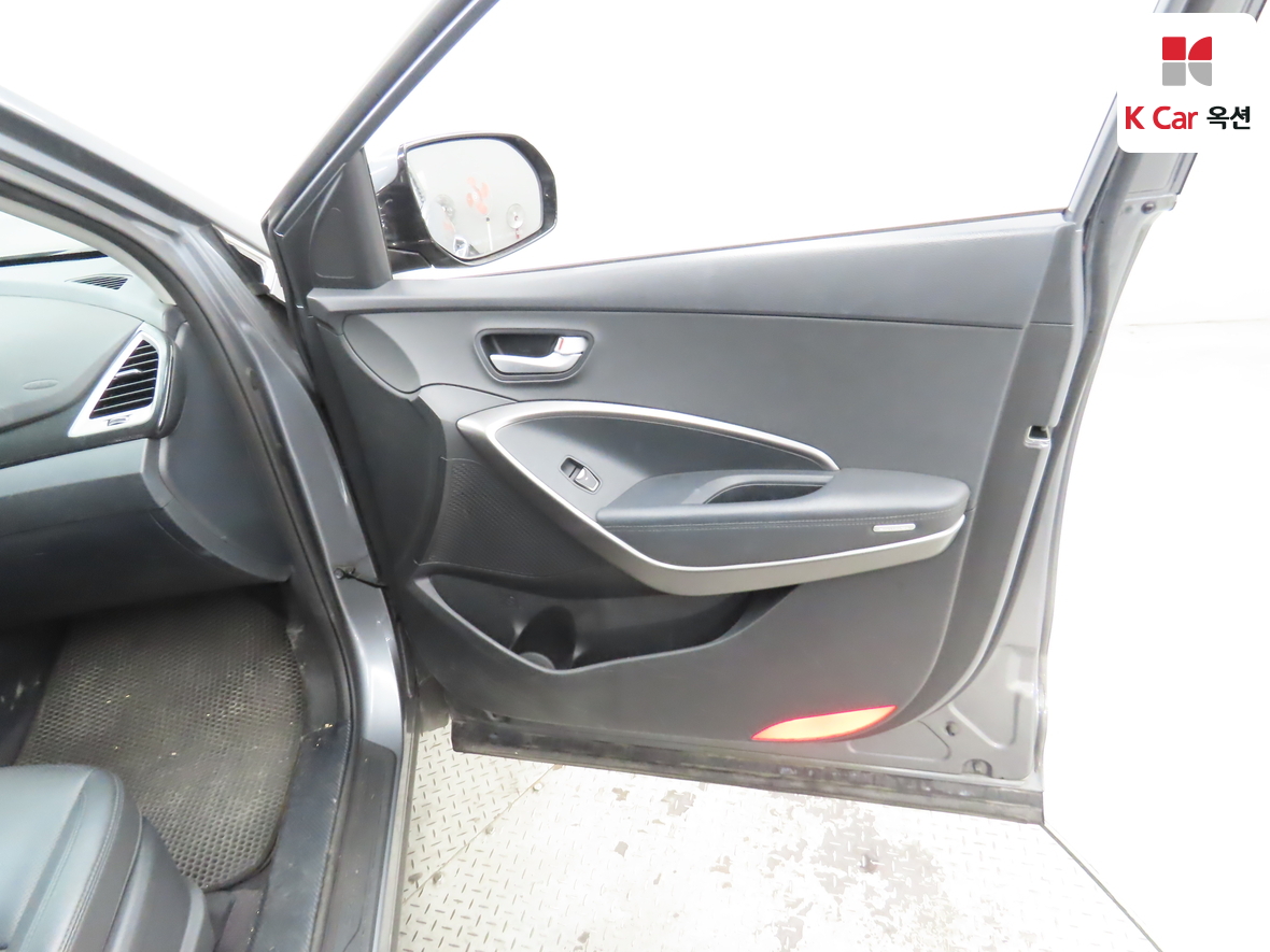 هيونداي سانتافي 2017 - صورة 29