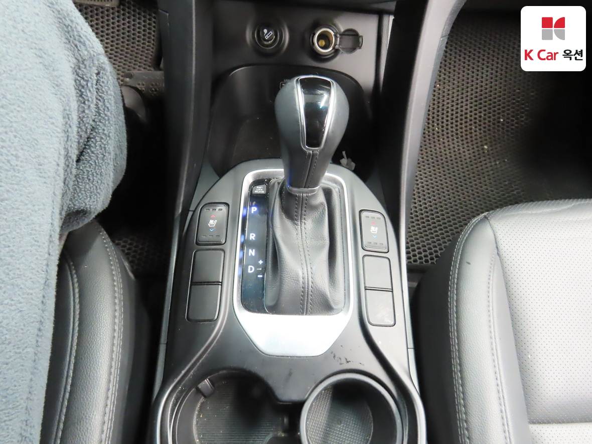 هيونداي سانتافي 2017 - صورة 16