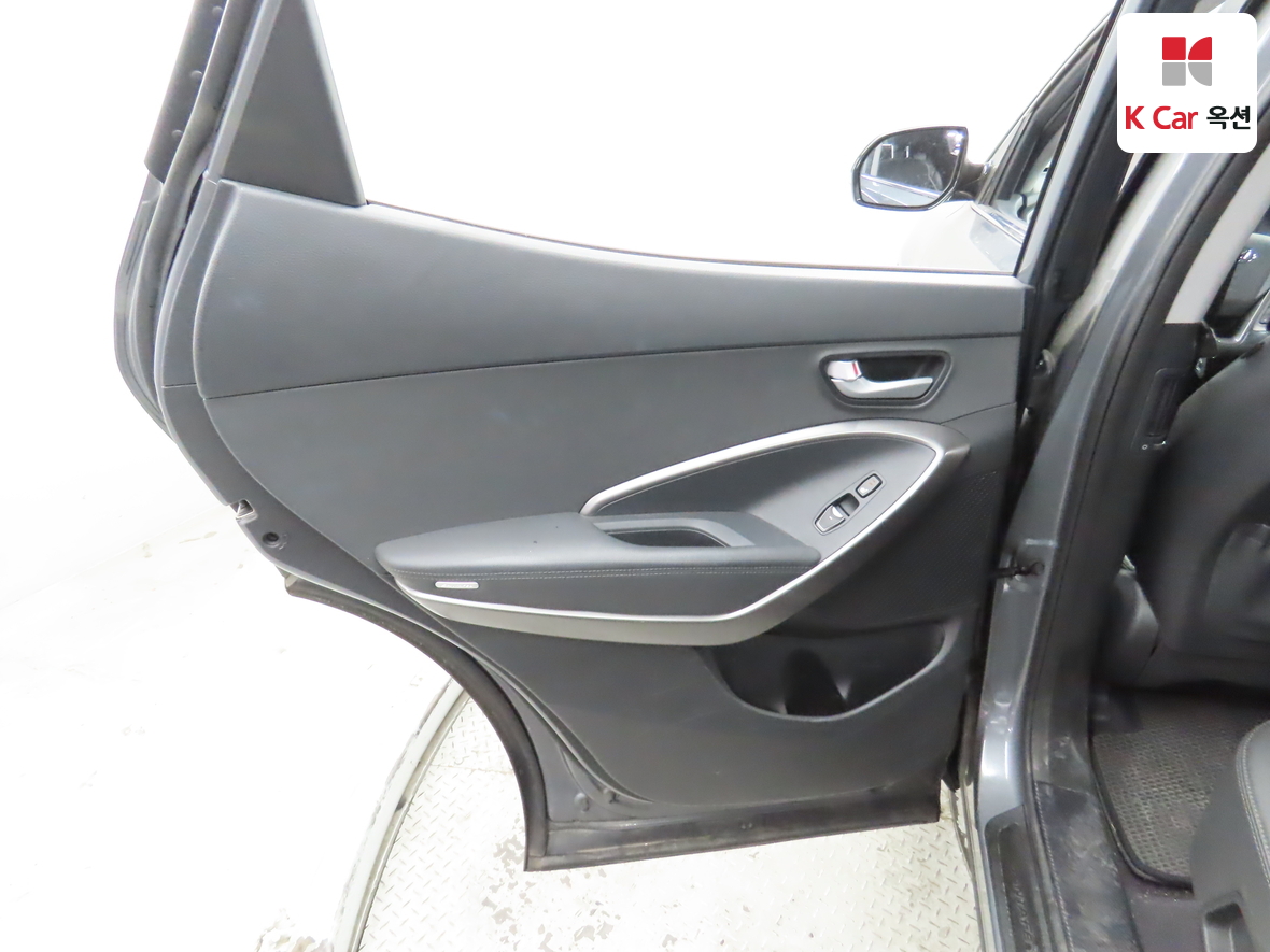 هيونداي سانتافي 2017 - صورة 22