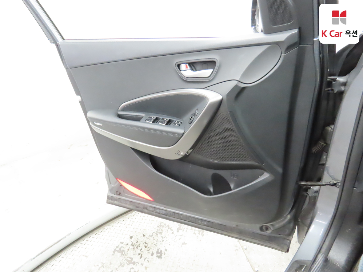 هيونداي سانتافي 2017 - صورة 8