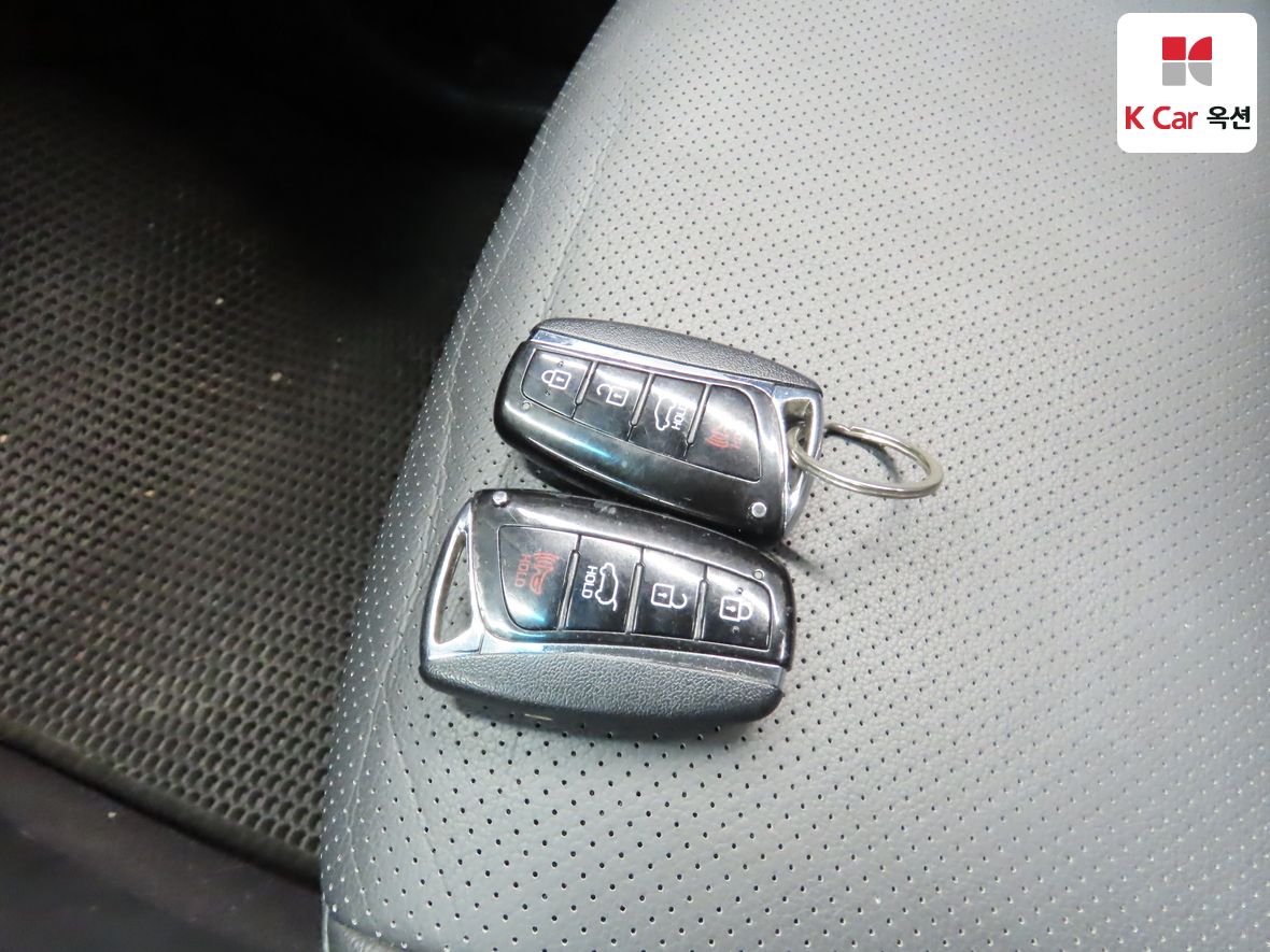 هيونداي سانتافي 2017 - صورة 17