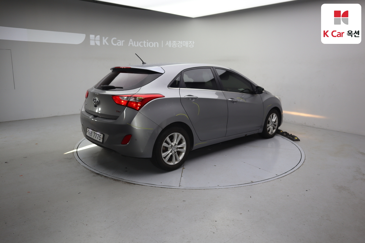 Hyundai i30 2012 - Image 2