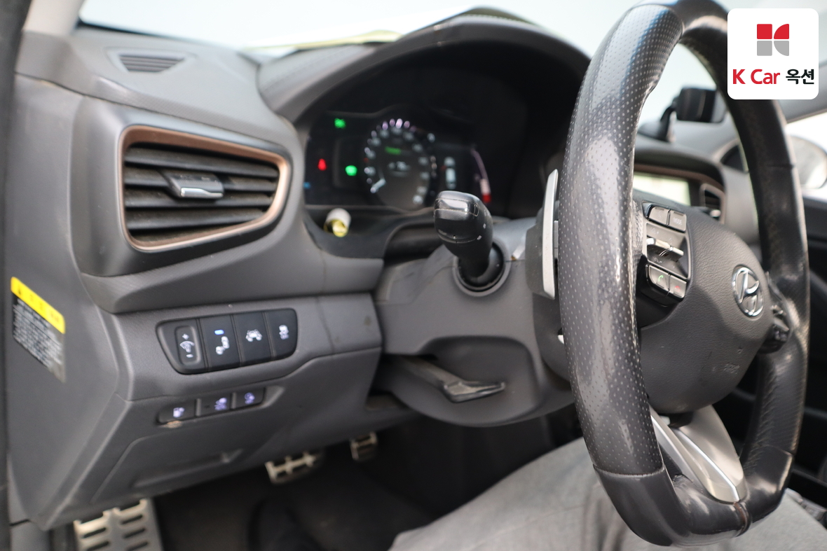 Hyundai Ioniq 2018 - Image 9