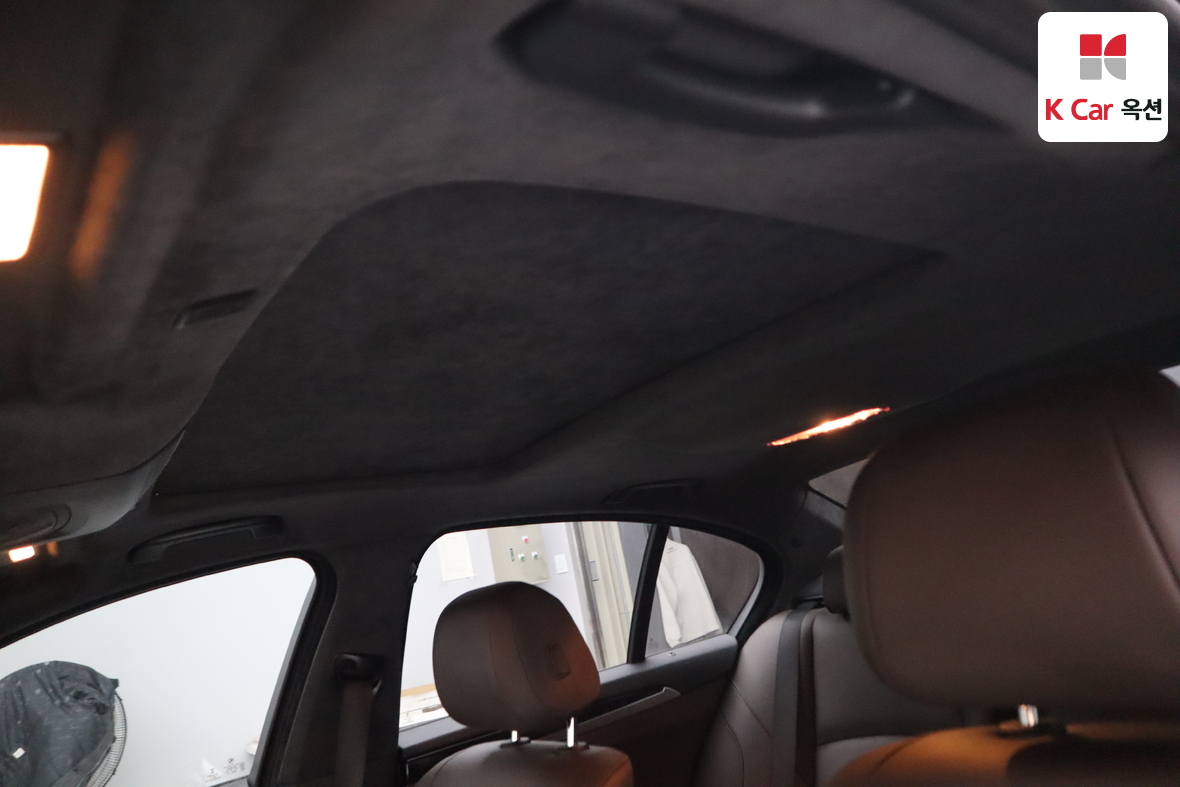 BMW 5 Series 2016 - Image 21