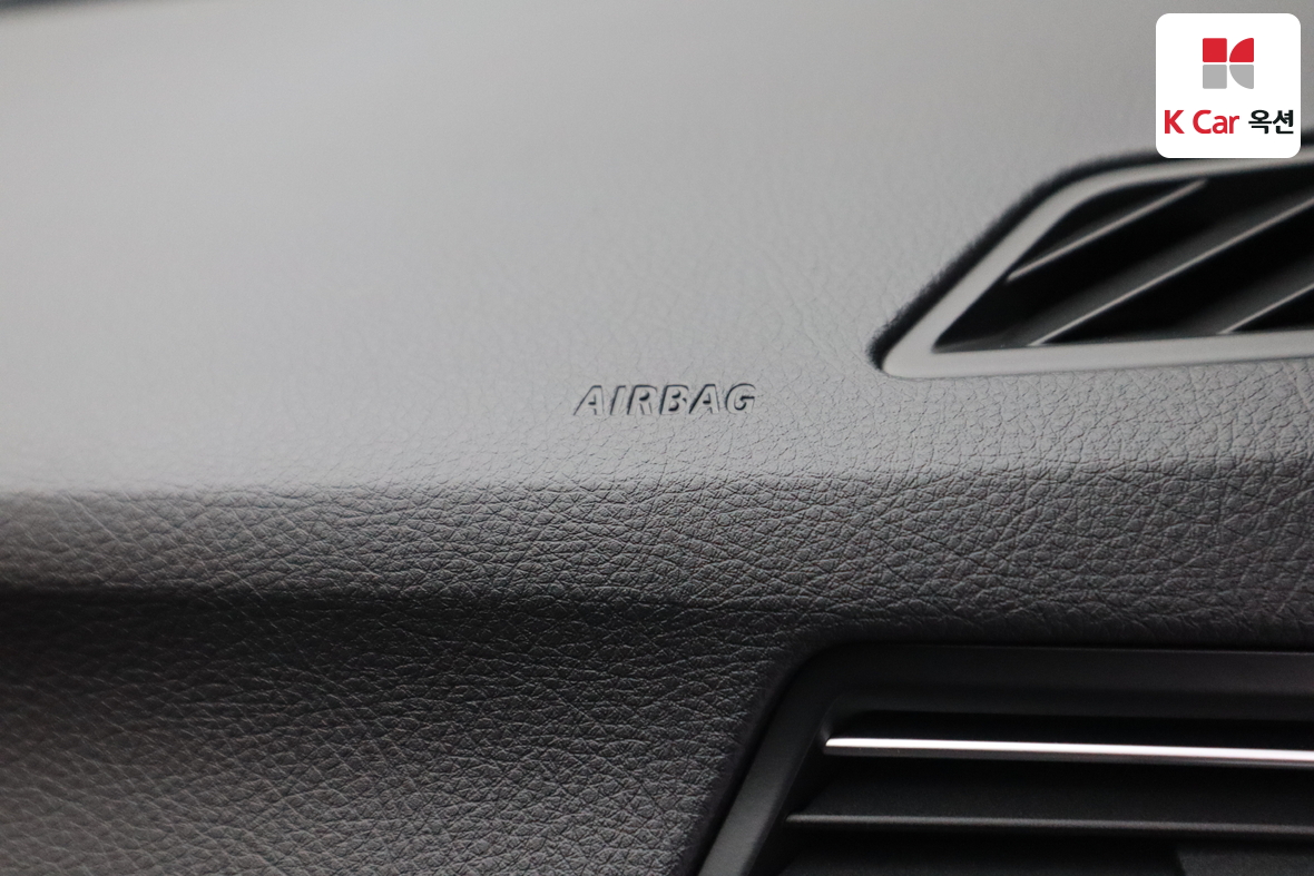 BMW 5 Series 2016 - Image 33