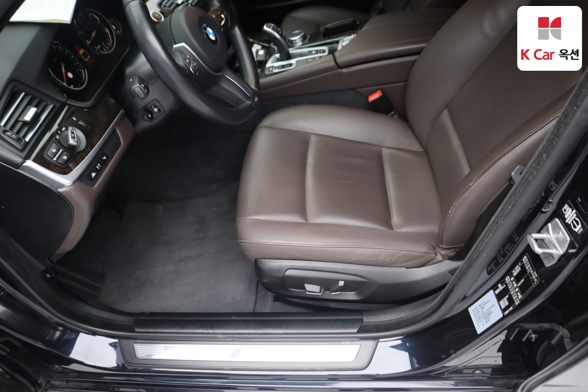 BMW 5 Series 2016 - Image 19