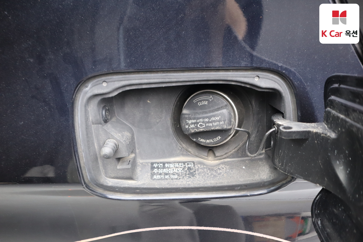 BMW 5 Series 2016 - Image 28