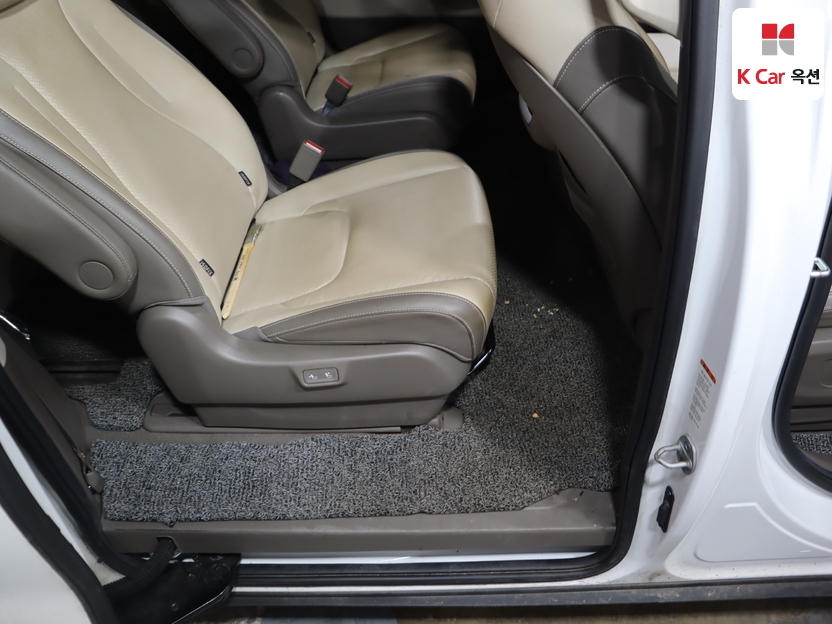 كيا - كارنفال - Image 27