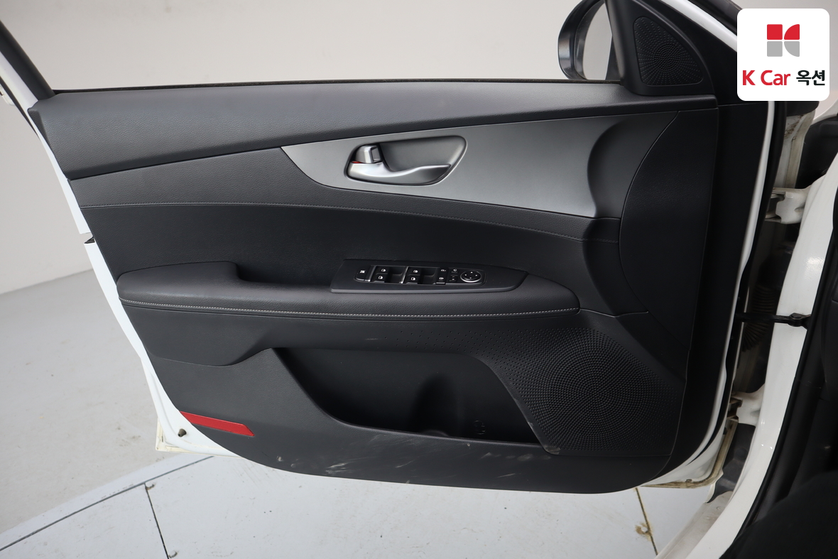 Kia K3 2019 - Image 8