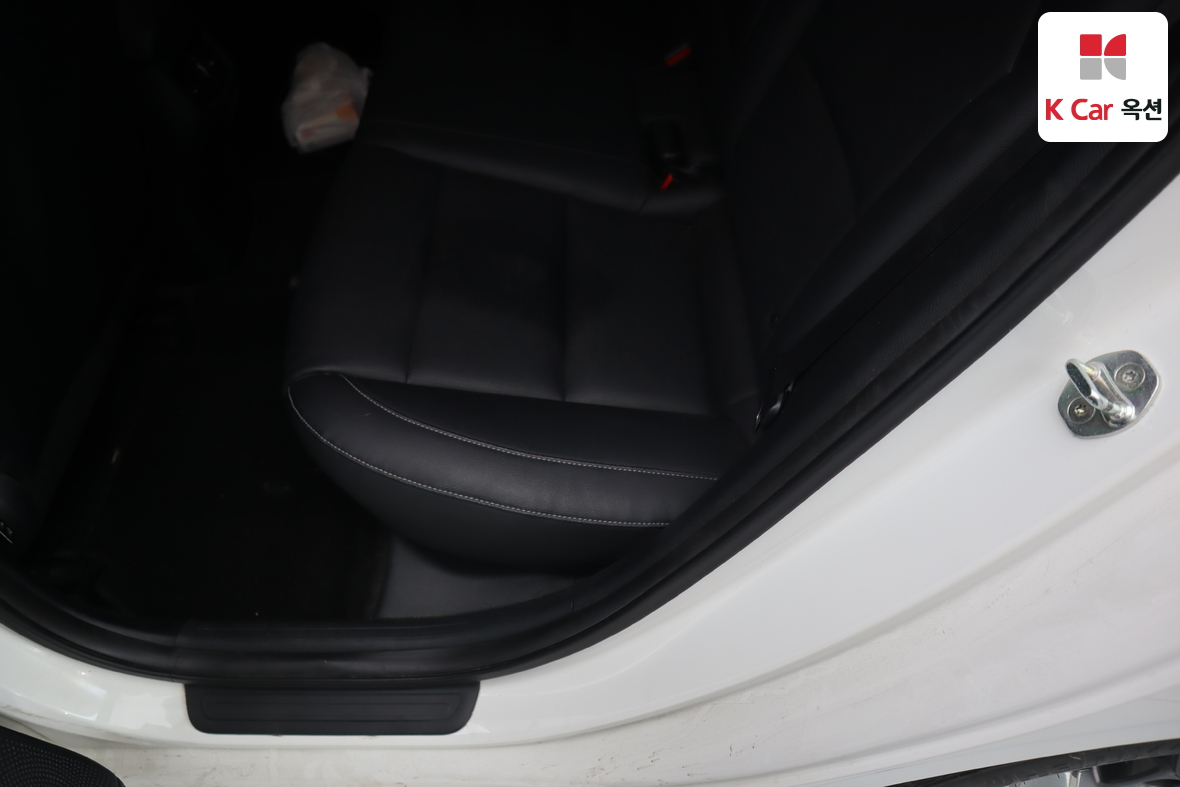 Kia K3 2019 - Image 21