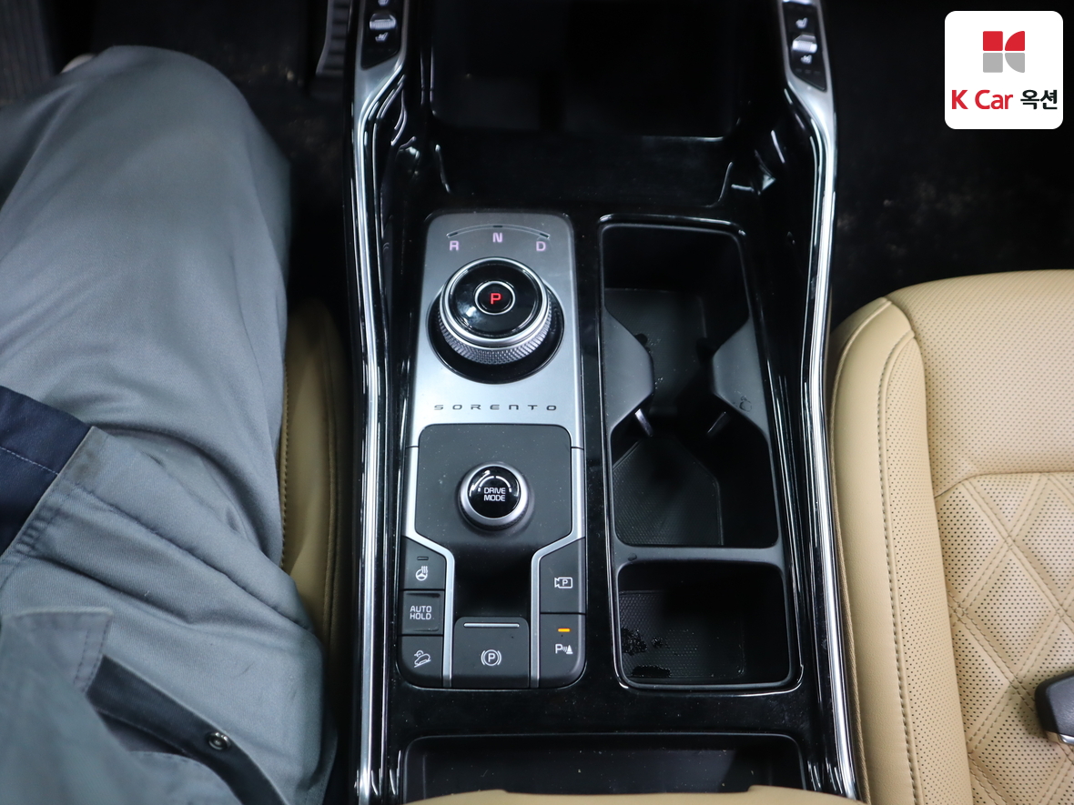 Kia Sorento 2023 - Image 16
