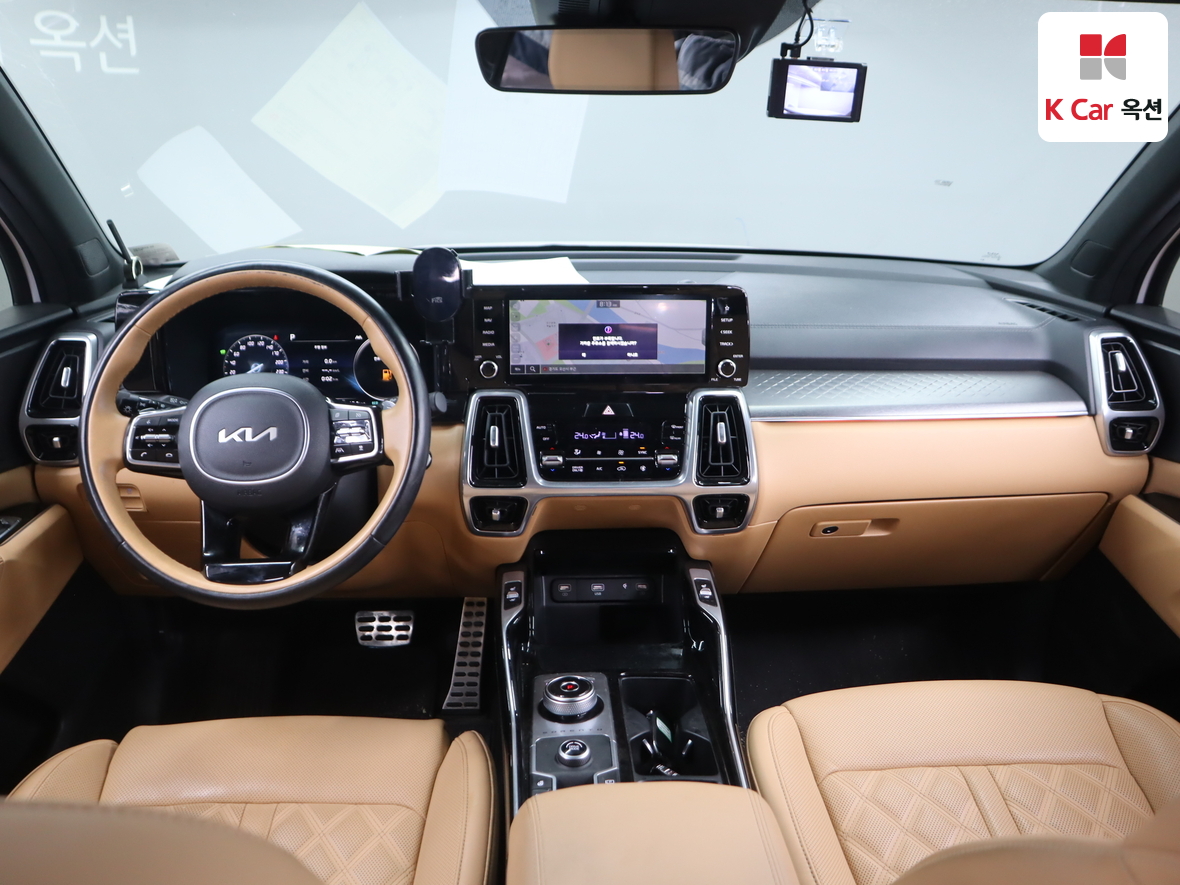 Kia Sorento 2023 - Image 3