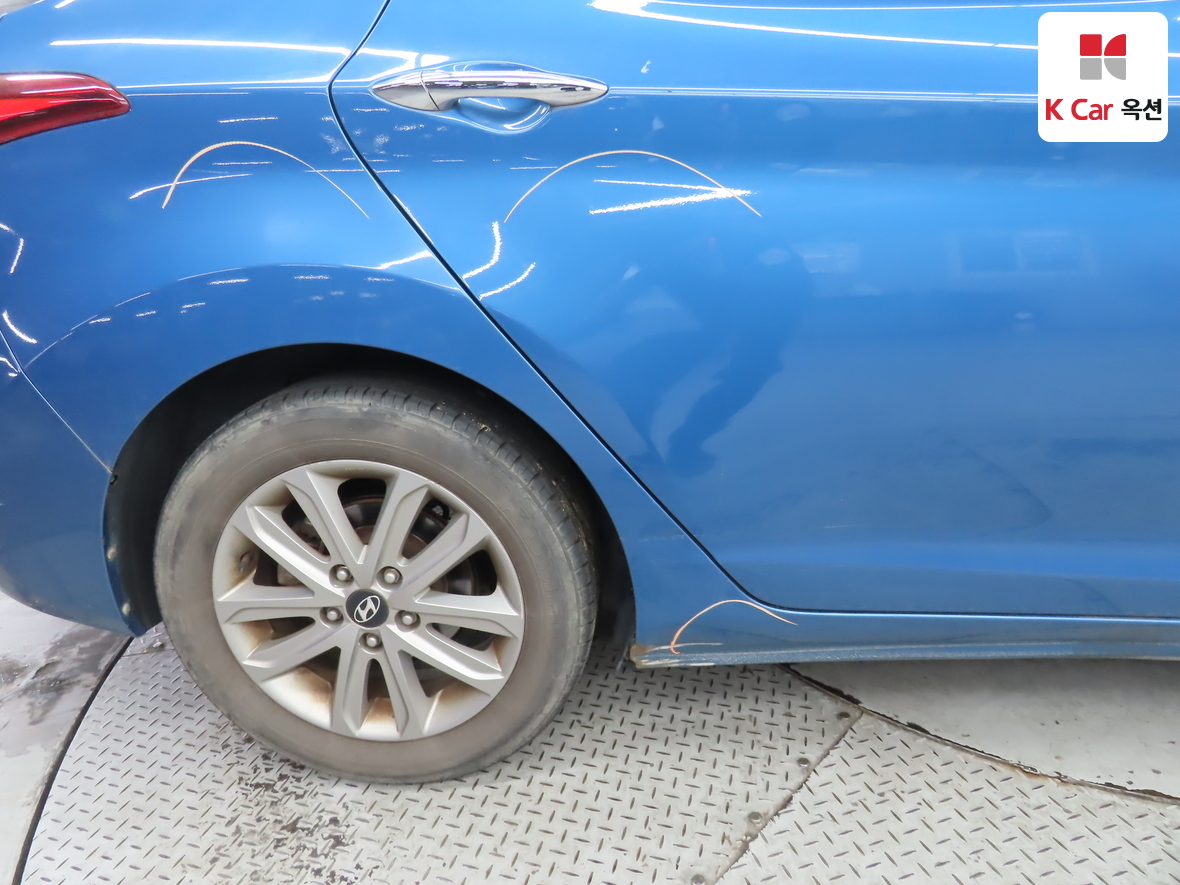 Hyundai Elantra 2014 - Image 41