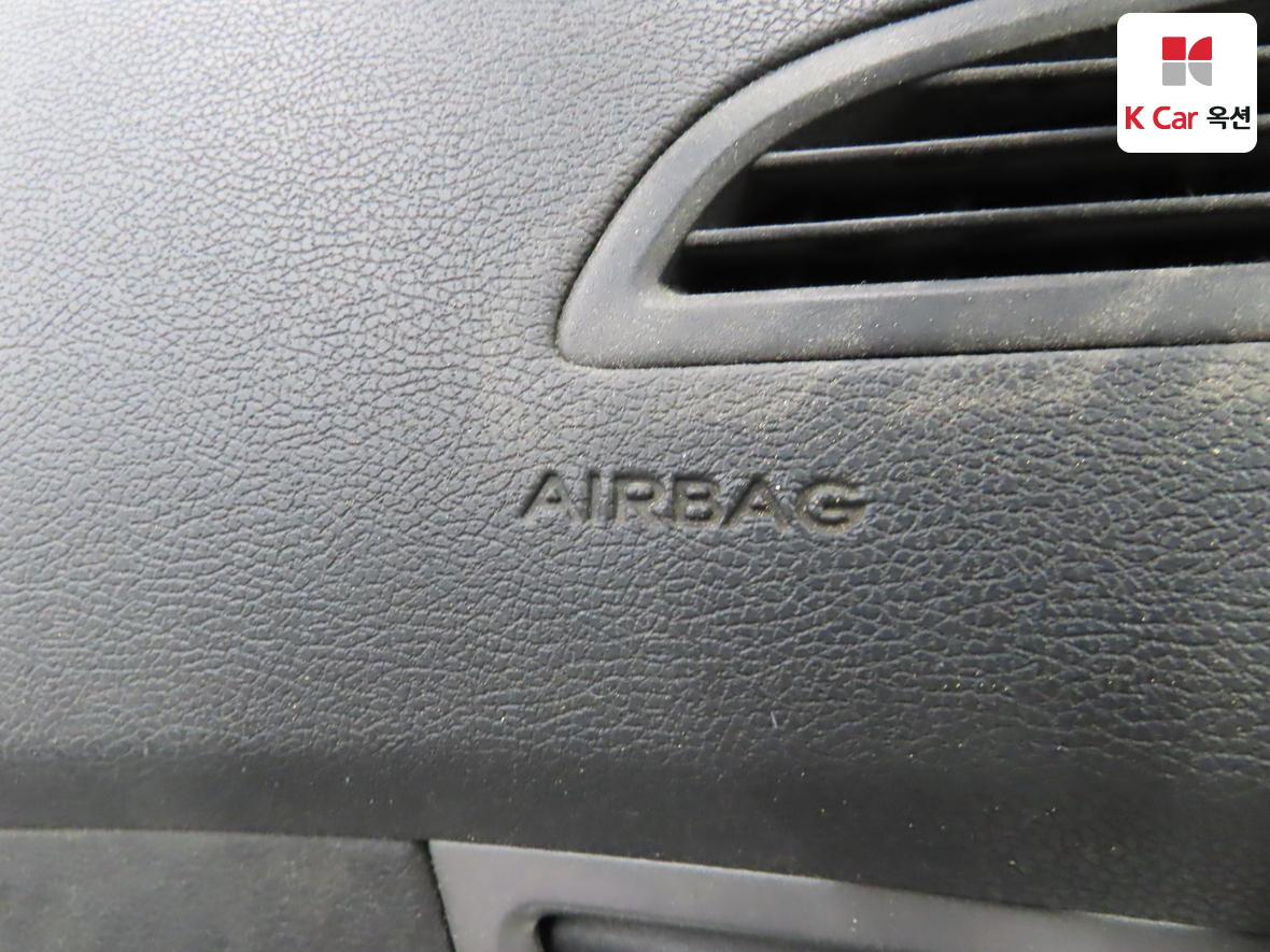 Hyundai Elantra 2014 - Image 32