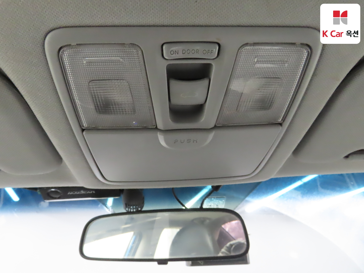 Hyundai Elantra 2014 - Image 12