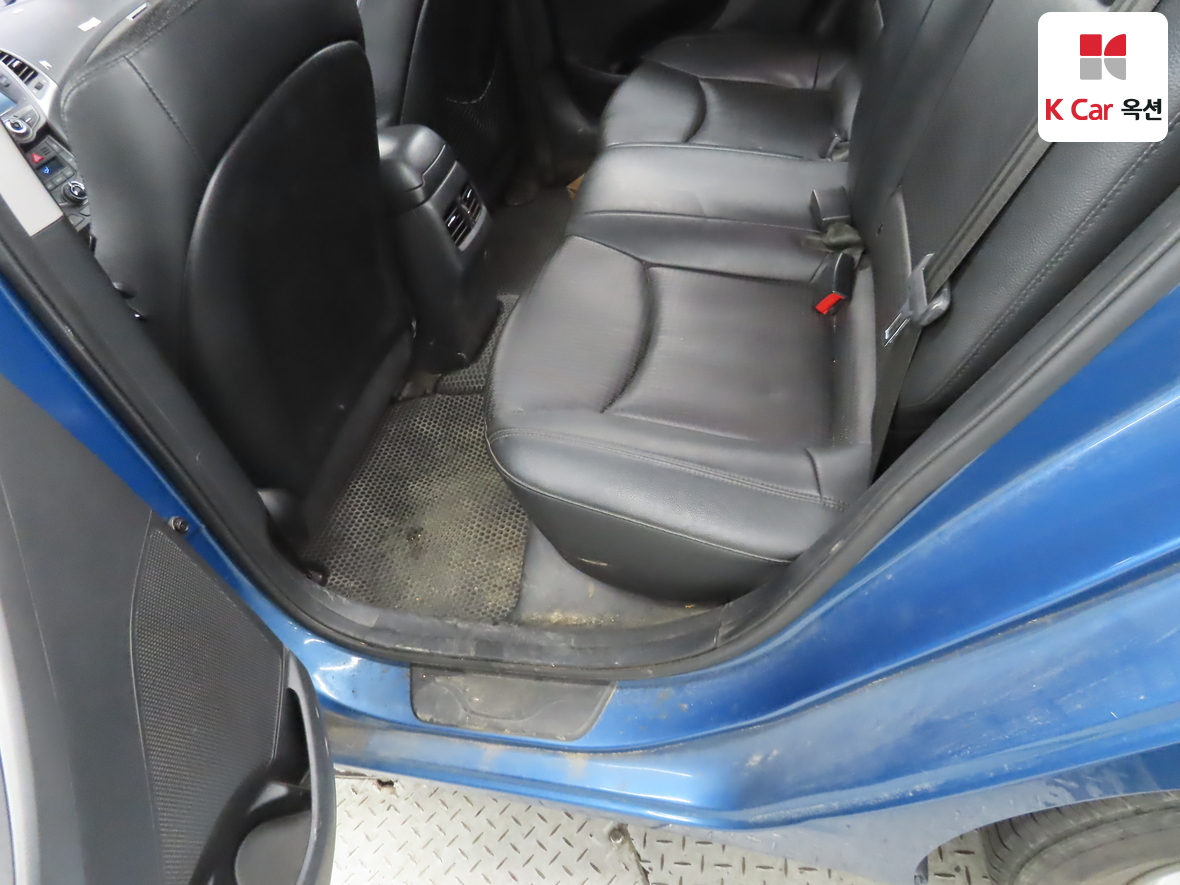 Hyundai Elantra 2014 - Image 25