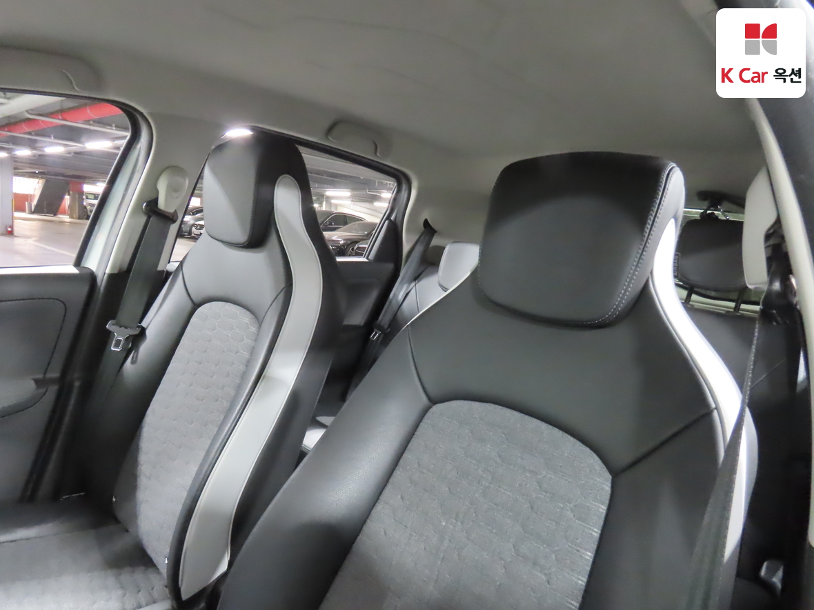 Renault Samsung Zoe 2021 - Image 19