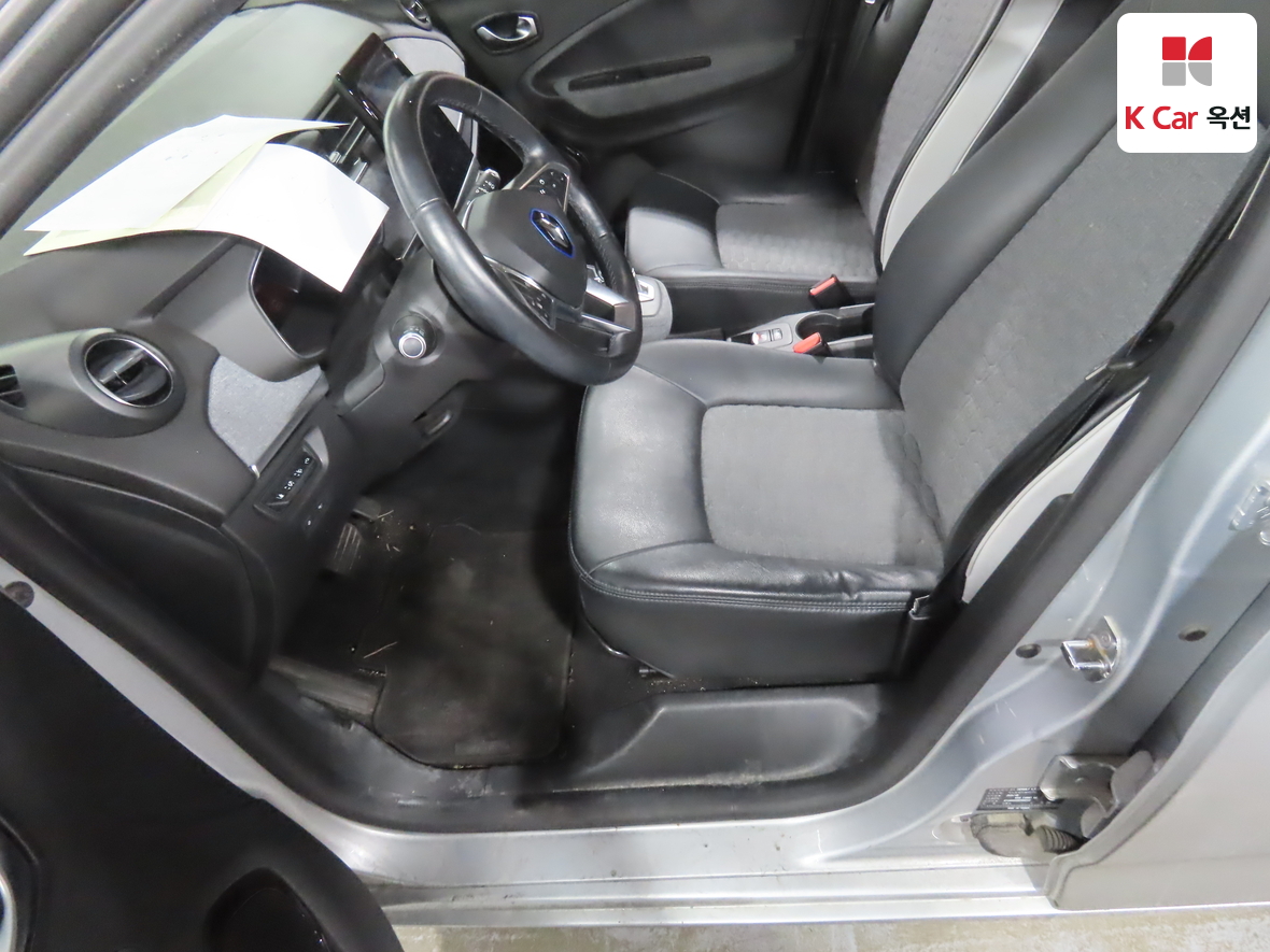 Renault Samsung Zoe 2021 - Image 18