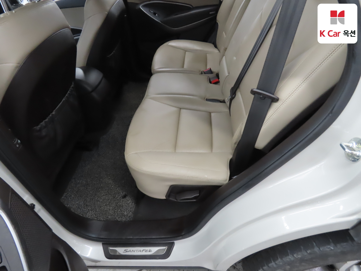 Hyundai Santa Fe 2015 - Image 24