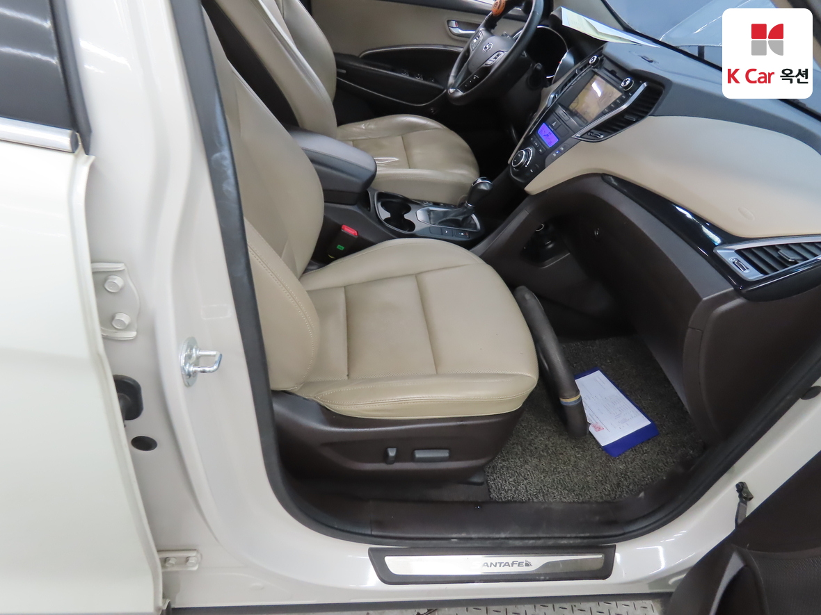 Hyundai Santa Fe 2015 - Image 31
