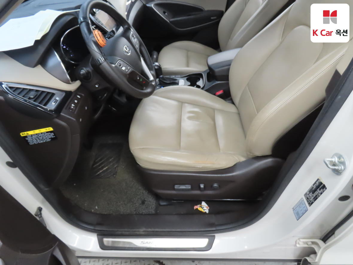 Hyundai Santa Fe 2015 - Image 19