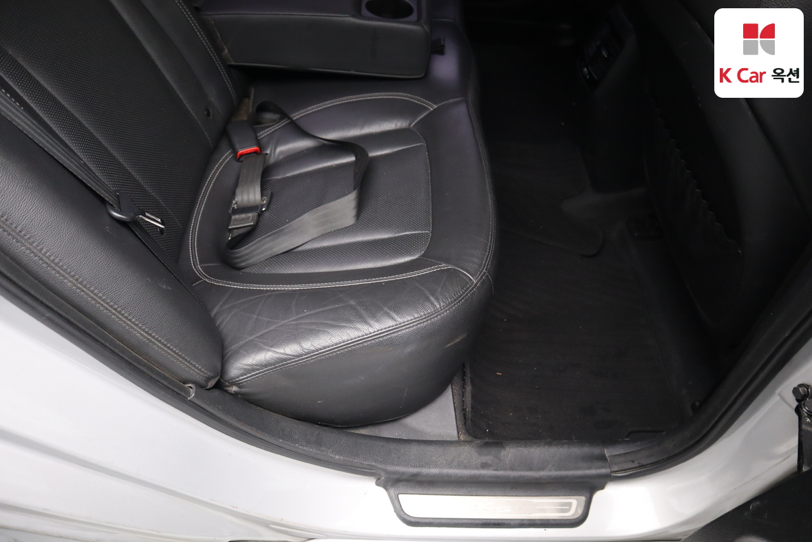 كيا K5 2011 - صورة 28