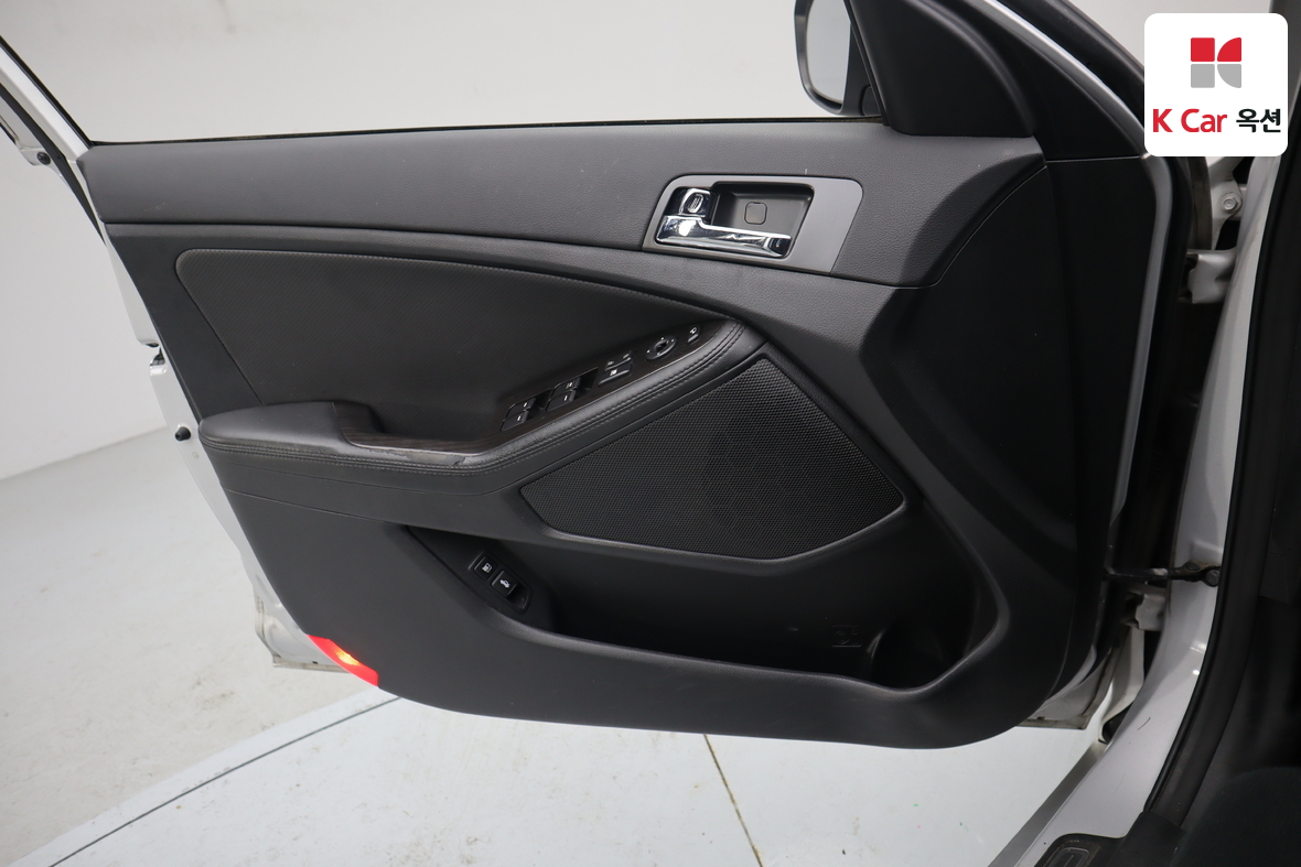 كيا K5 2011 - صورة 8