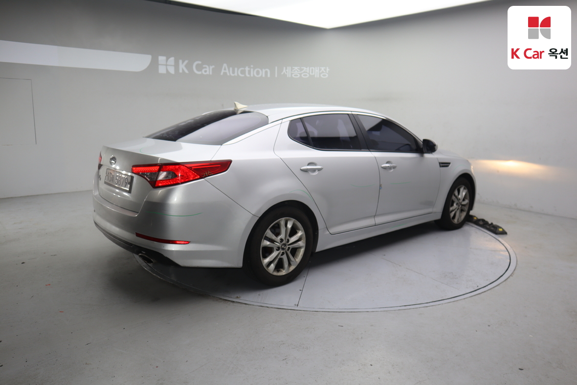 كيا K5 2011 - صورة 2