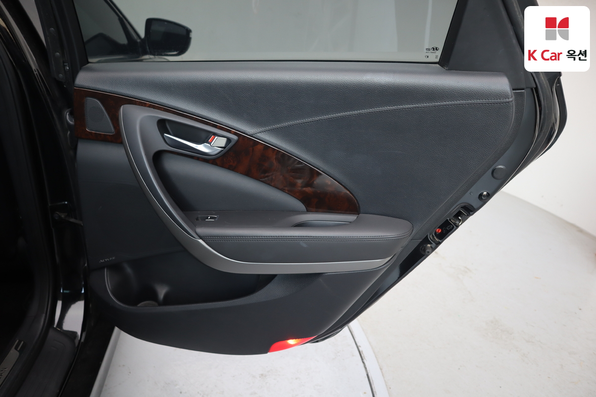 Hyundai Aslan 2017 - Image 28