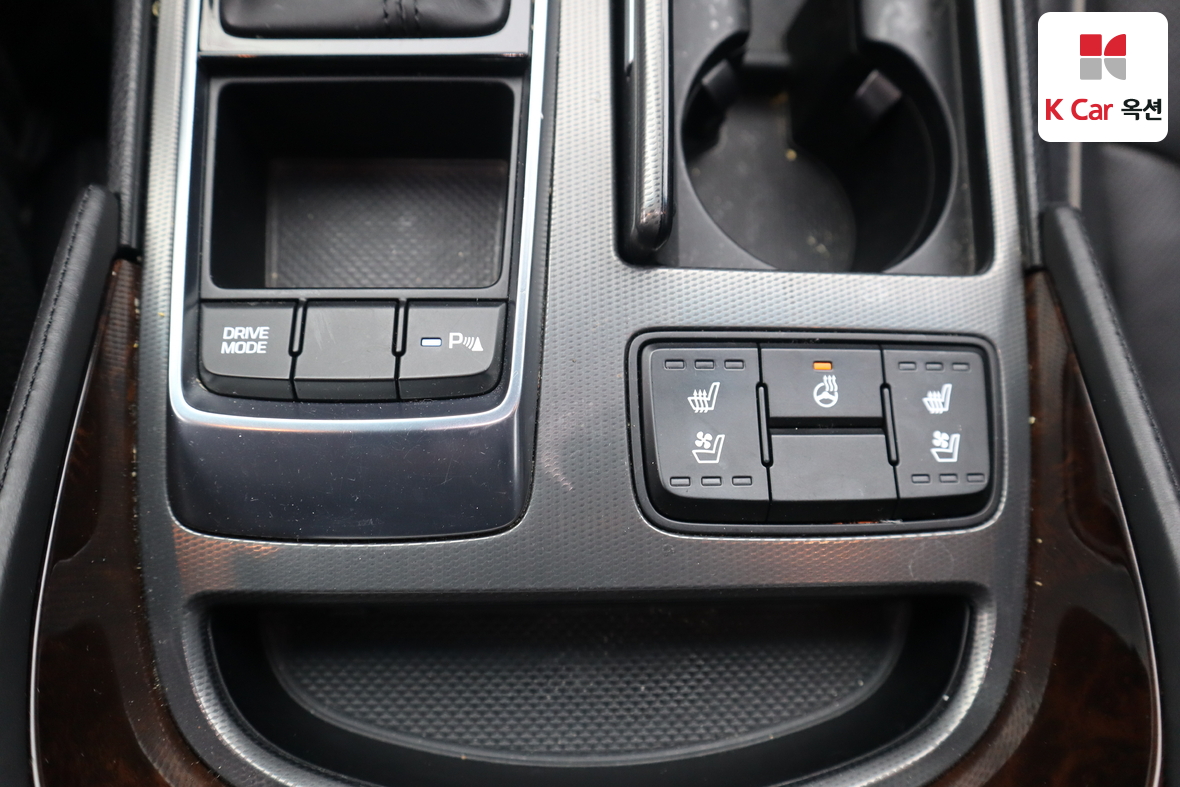 Hyundai Aslan 2017 - Image 16