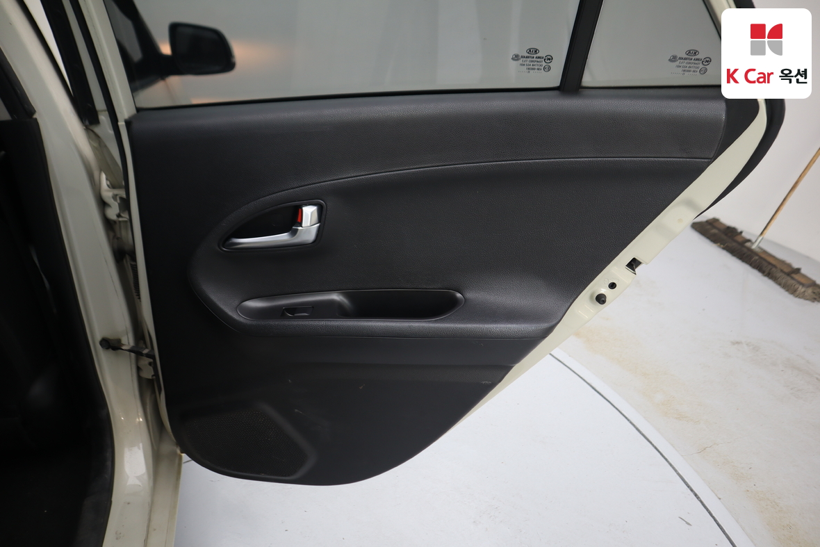 كيا مورنينج 2012 - صورة 26